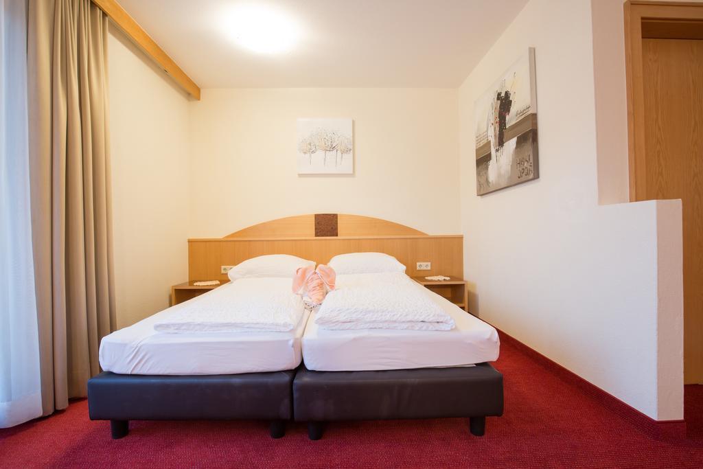 Hotel Amadeus Micheluzzi Serfaus Eksteriør billede