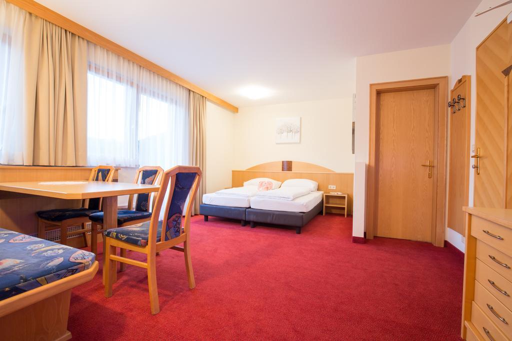 Hotel Amadeus Micheluzzi Serfaus Eksteriør billede