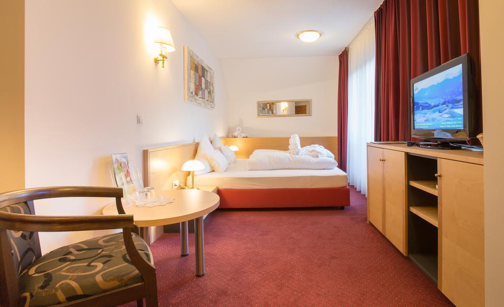 Hotel Amadeus Micheluzzi Serfaus Eksteriør billede