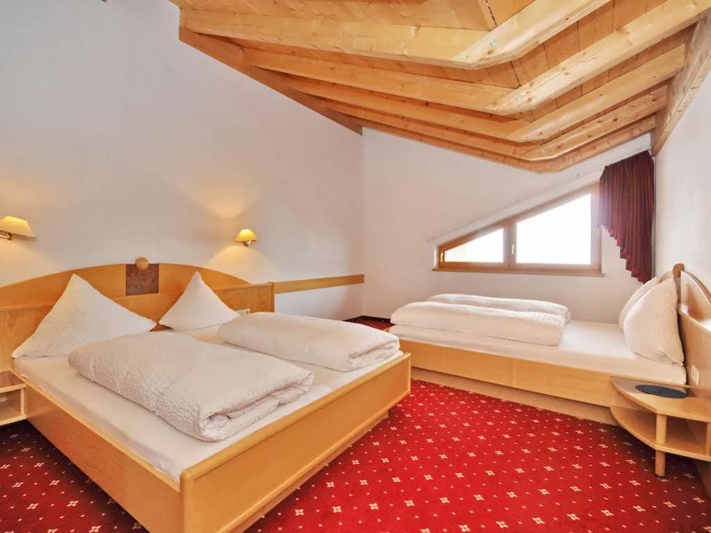 Hotel Amadeus Micheluzzi Serfaus Eksteriør billede